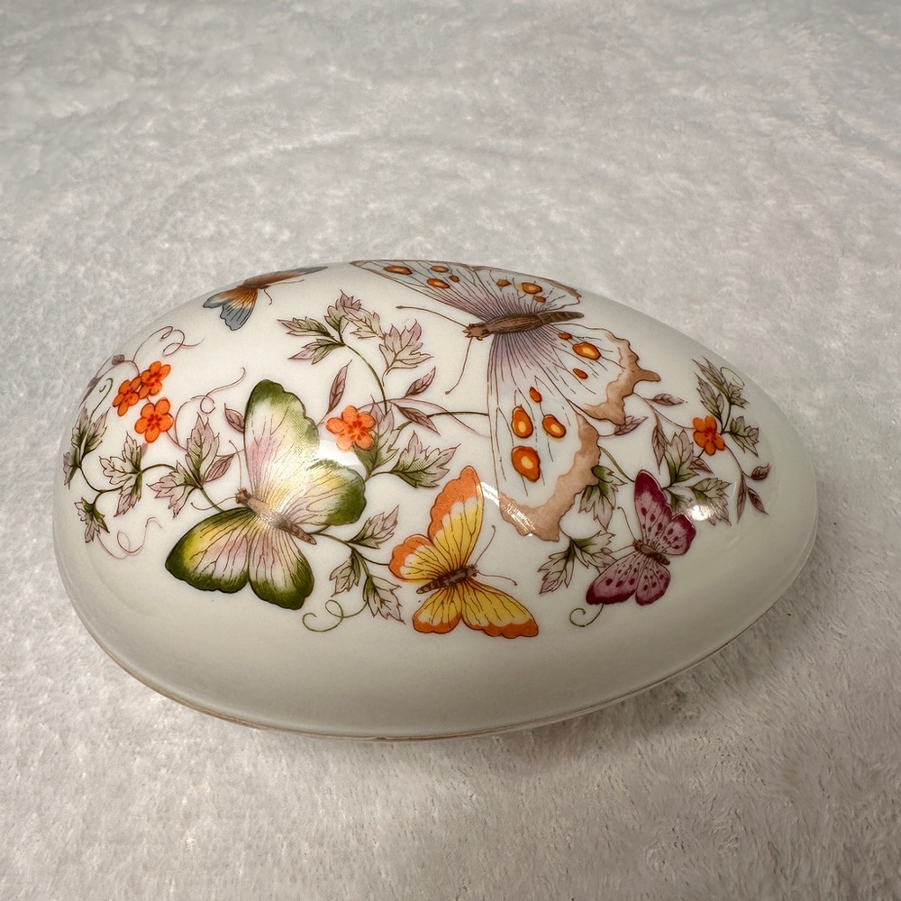 Vintage 2 Avon Butterfly Fantasy Porcelain Treasure Eggs 22K Trim 1974 Japan - Picture 7 of 14